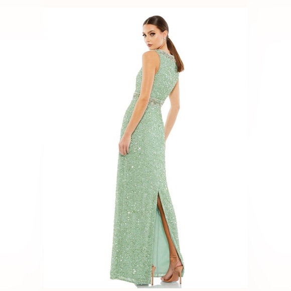 Sequined sleeveless embellished neckline long gown - Picture 2 of 8